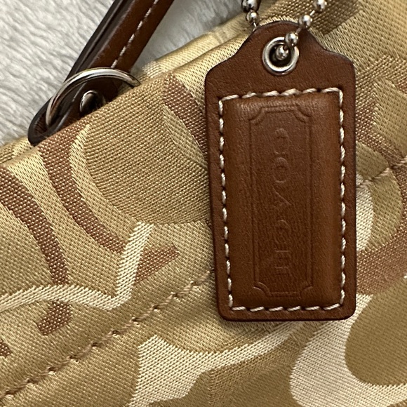 Coach Brown and Tan Signature Shoulder Bag - Picture 4 of 5